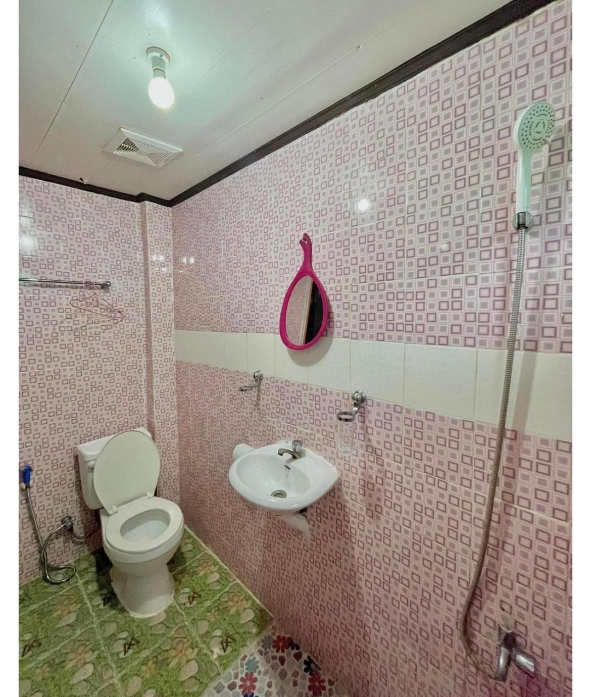 Precious Homestay-Family Room Burgos  Ngoại thất bức ảnh