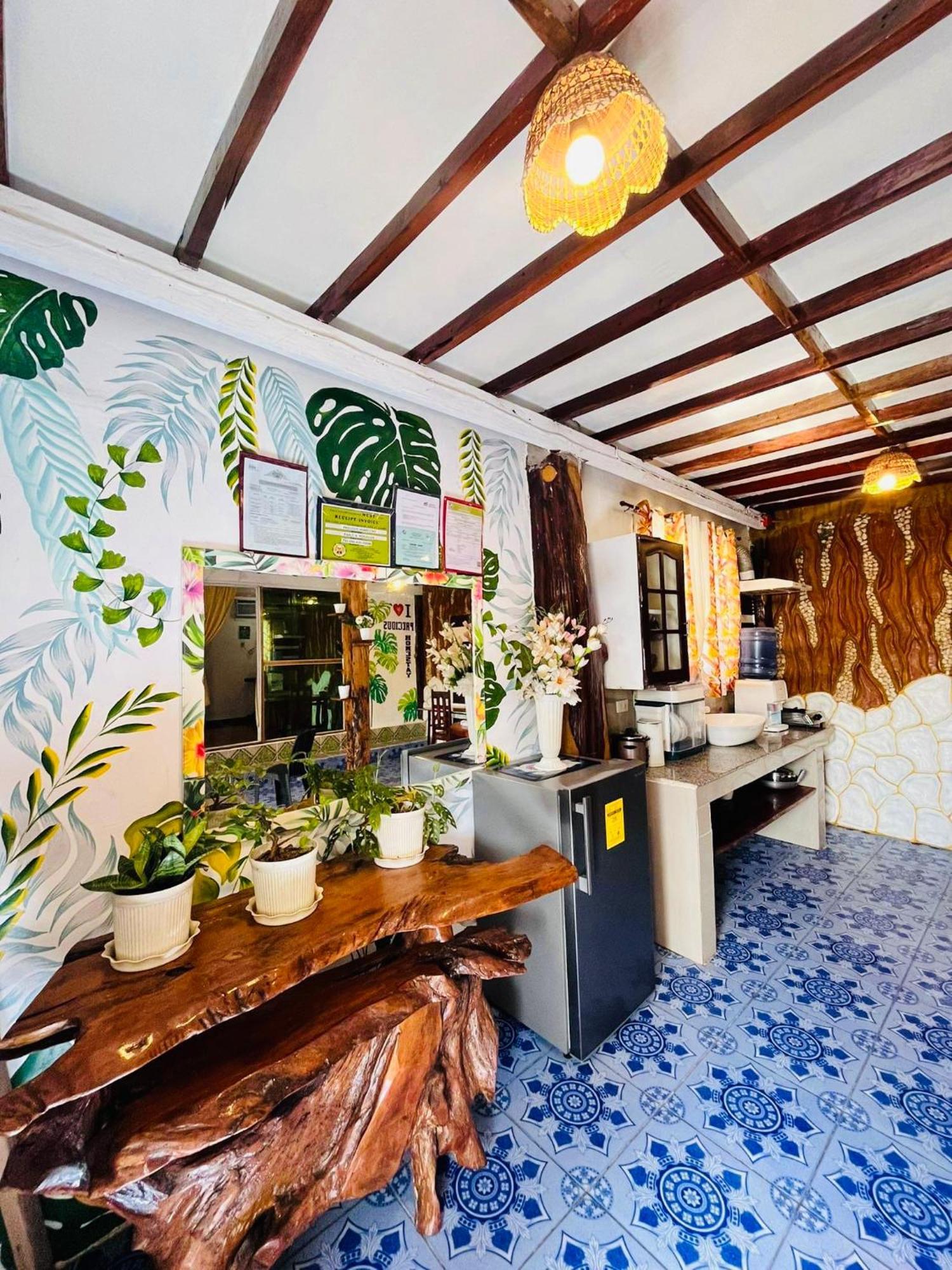 Precious Homestay-Family Room Burgos  Ngoại thất bức ảnh